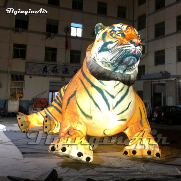 giant-yellow-inflatable-tiger-balloon