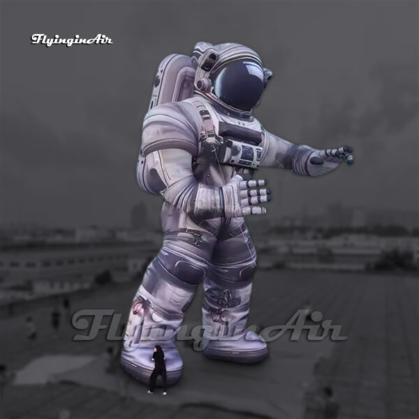 giant inflatable spaceman for stage decoration