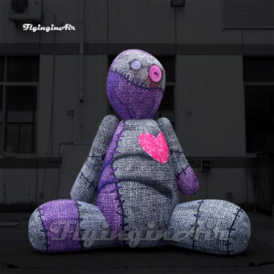 bloody giant inflatable scary doll for halloween decoration3