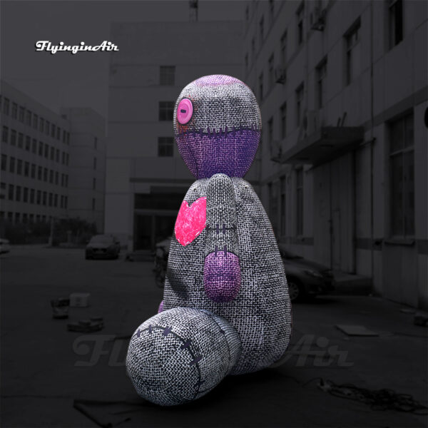 bloody giant inflatable scary doll for halloween decoration2